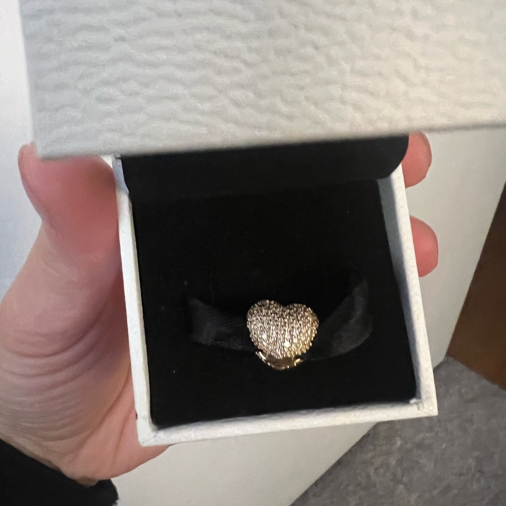 ✨ Pandora bracelet gold heart charm with Rhein stones - Picture 2 of 4